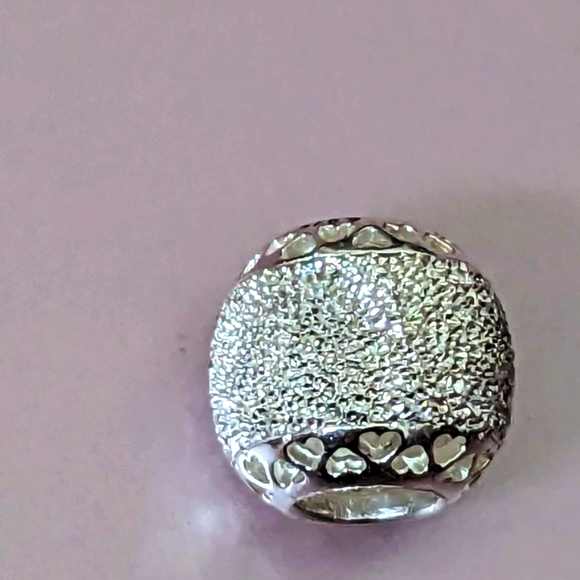 Pandora Glittering Hearts of Pandora Charm - Picture 5 of 9